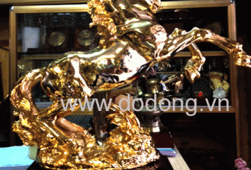 Tượng ngựa đồng 50cm đế gắn lời tặng – đồ đồng mạ vàng