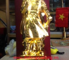 Trần quốc tuấn đồng đỏ mạ vàng cao 38cm – quà tặng mạ vàng