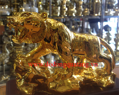 Hổ mạ vàng biểu tượng cho sức mạnh uy lực cho doanh nhân