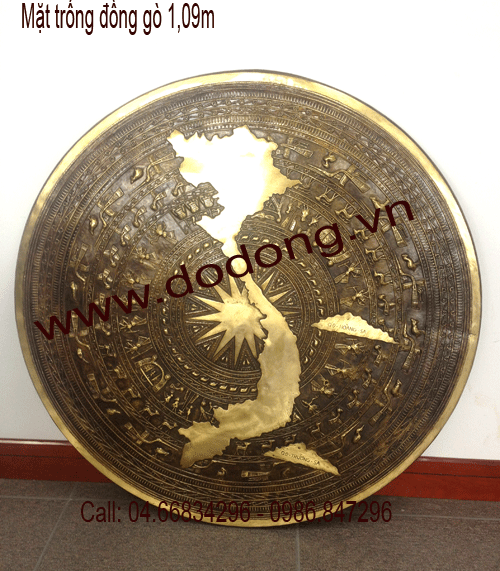 Mặt trống đồng dk 109cm chạm nổi hình chữ S Việt nam