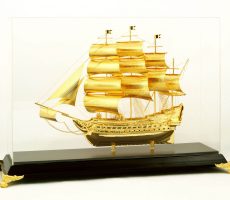 Mô hình tàu chiến, thuyền buồm mạ vàng
